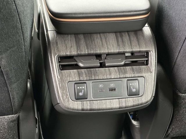 Used 2023 Nissan Ariya PREMIERE image 17