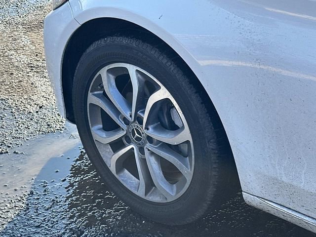 Used 2018 Mercedes-Benz C 300 4MATIC Sedan image 5