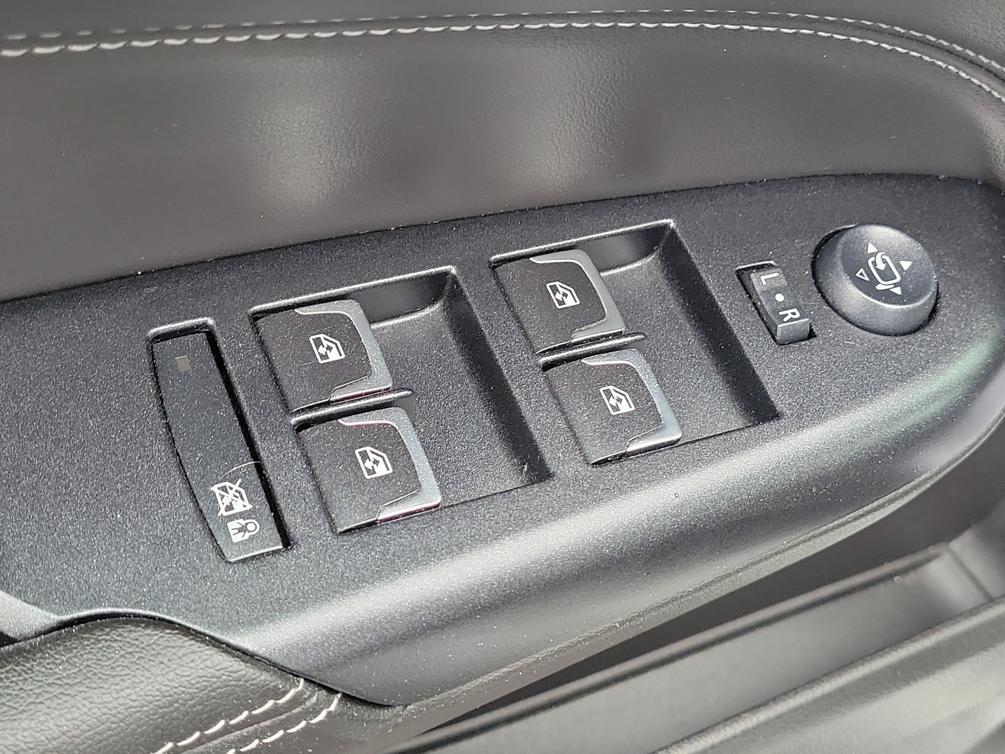 Used 2016 Cadillac SRX Luxury AWD/4WD image 21