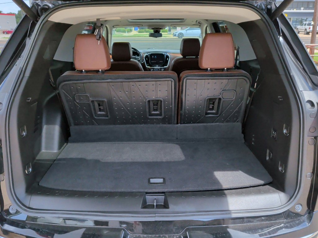 Used 2021 Chevrolet Traverse High Country w/ LPO, Floor Liner Package AWD/4WD image 45