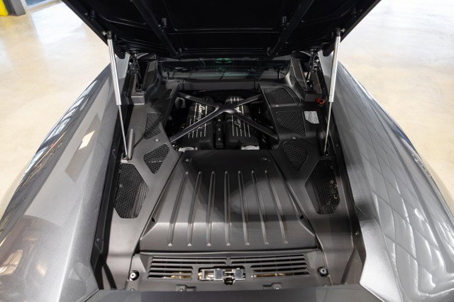 Used 2016 Lamborghini Huracan LP 580-2 image 21