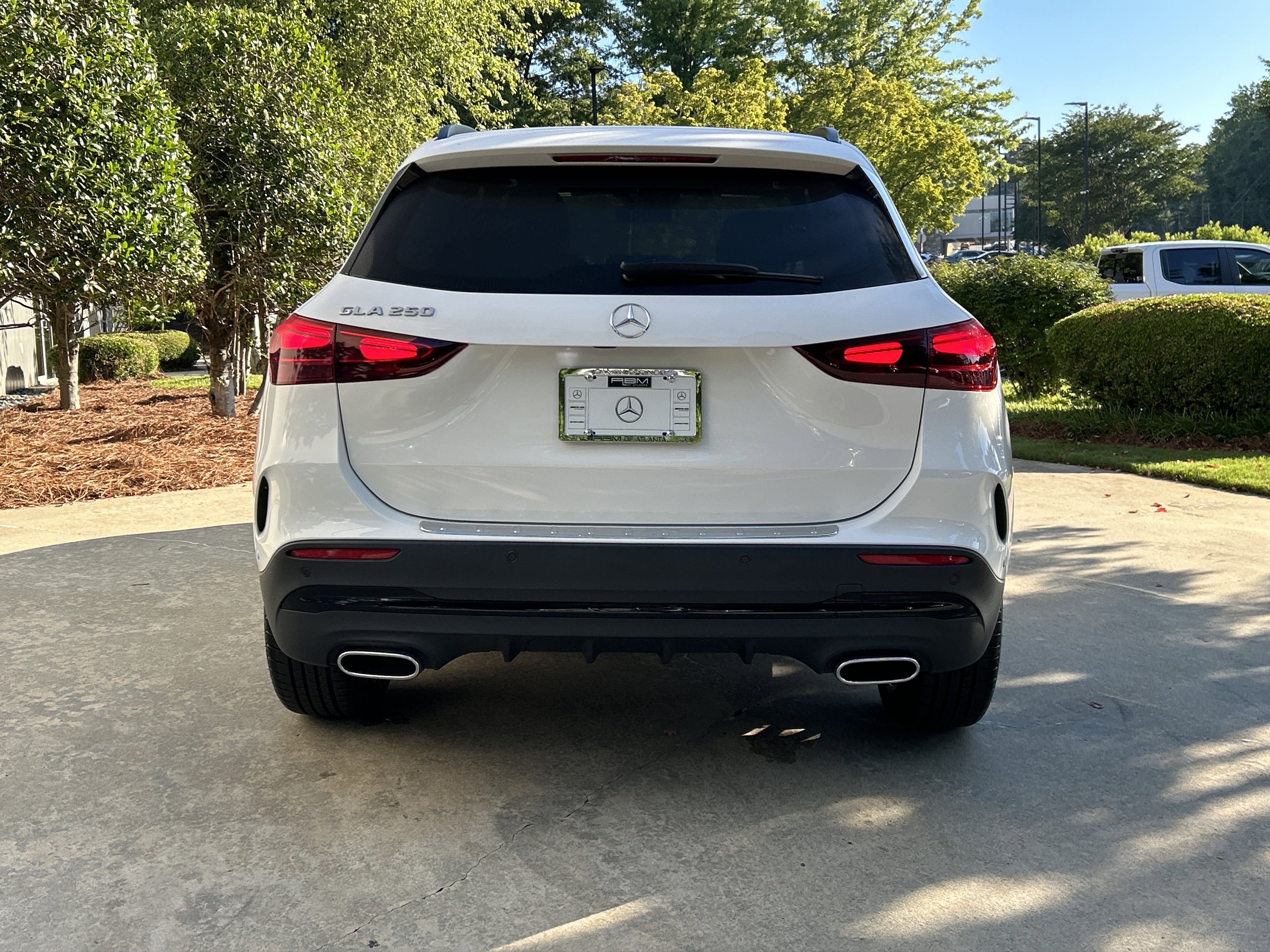 Certified 2025 Mercedes-Benz GLA 250 image 8