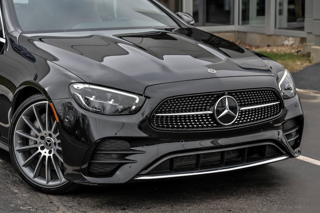 Used 2021 Mercedes-Benz E 450 Cabriolet image 2