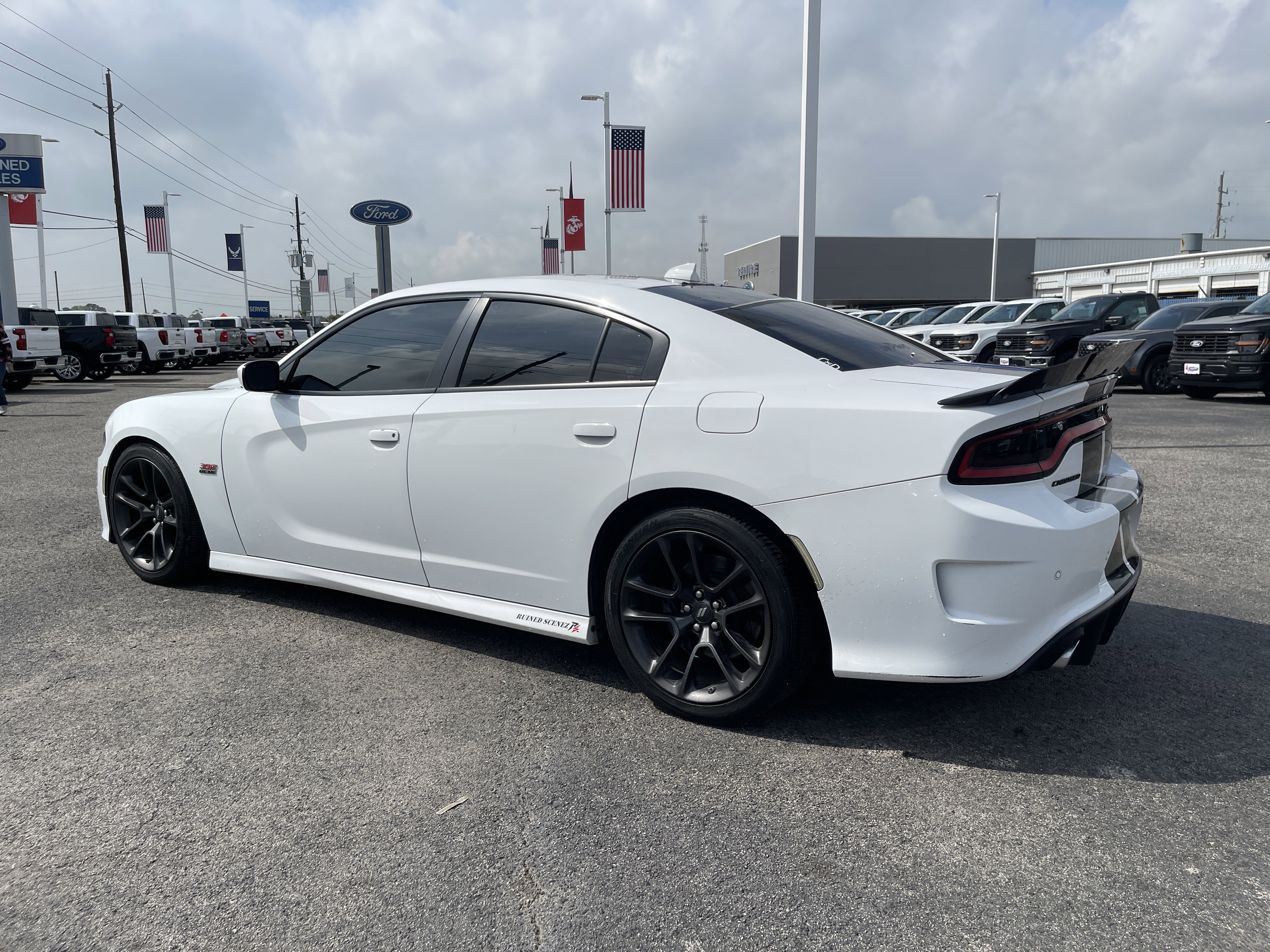 Used 2019 Dodge Charger Scat Pack image 3