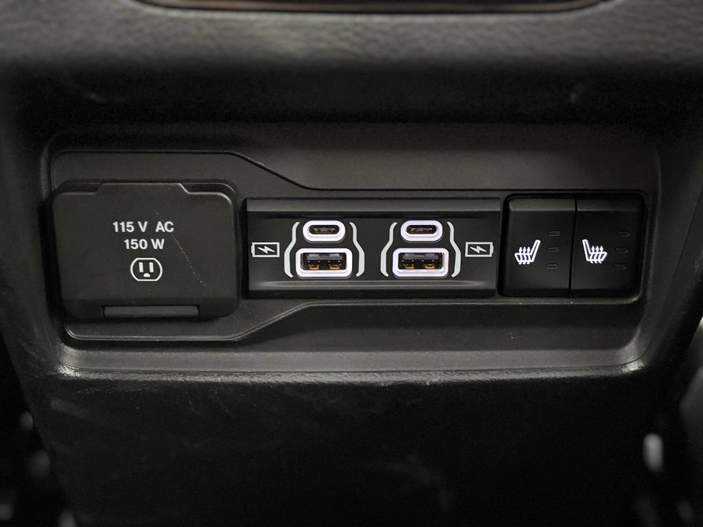 Used 2025 Jeep Grand Cherokee Limited AWD/4WD image 16