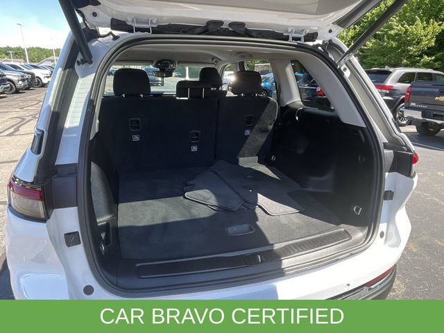 Used 2022 Jeep Grand Cherokee Laredo w/ Luxury Tech Group I AWD/4WD image 25