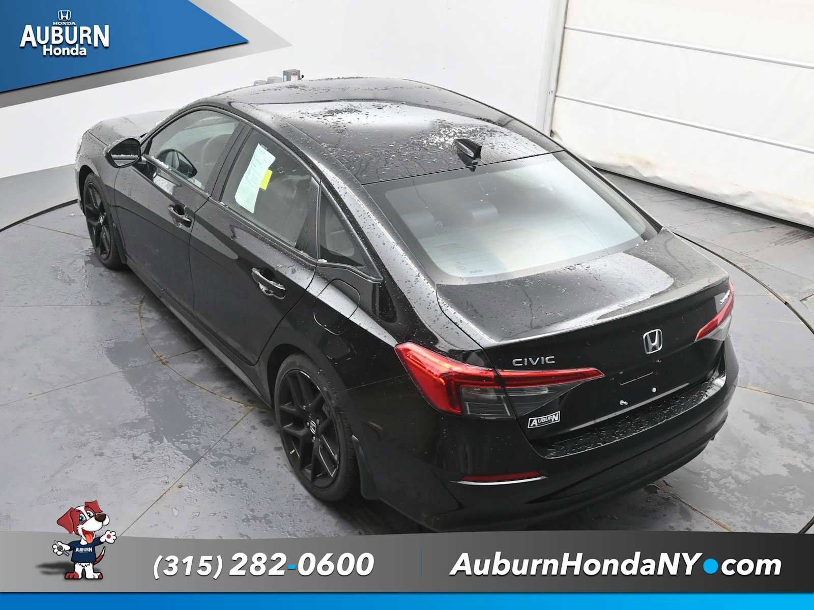 Used 2023 Honda Civic Sport image 28