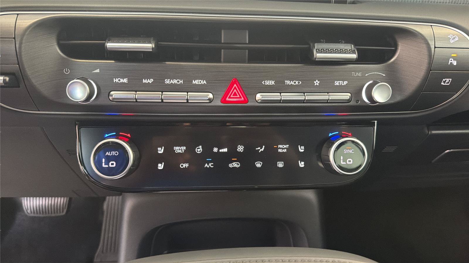 New 2026 Hyundai Palisade Calligraphy AWD/4WD image 18