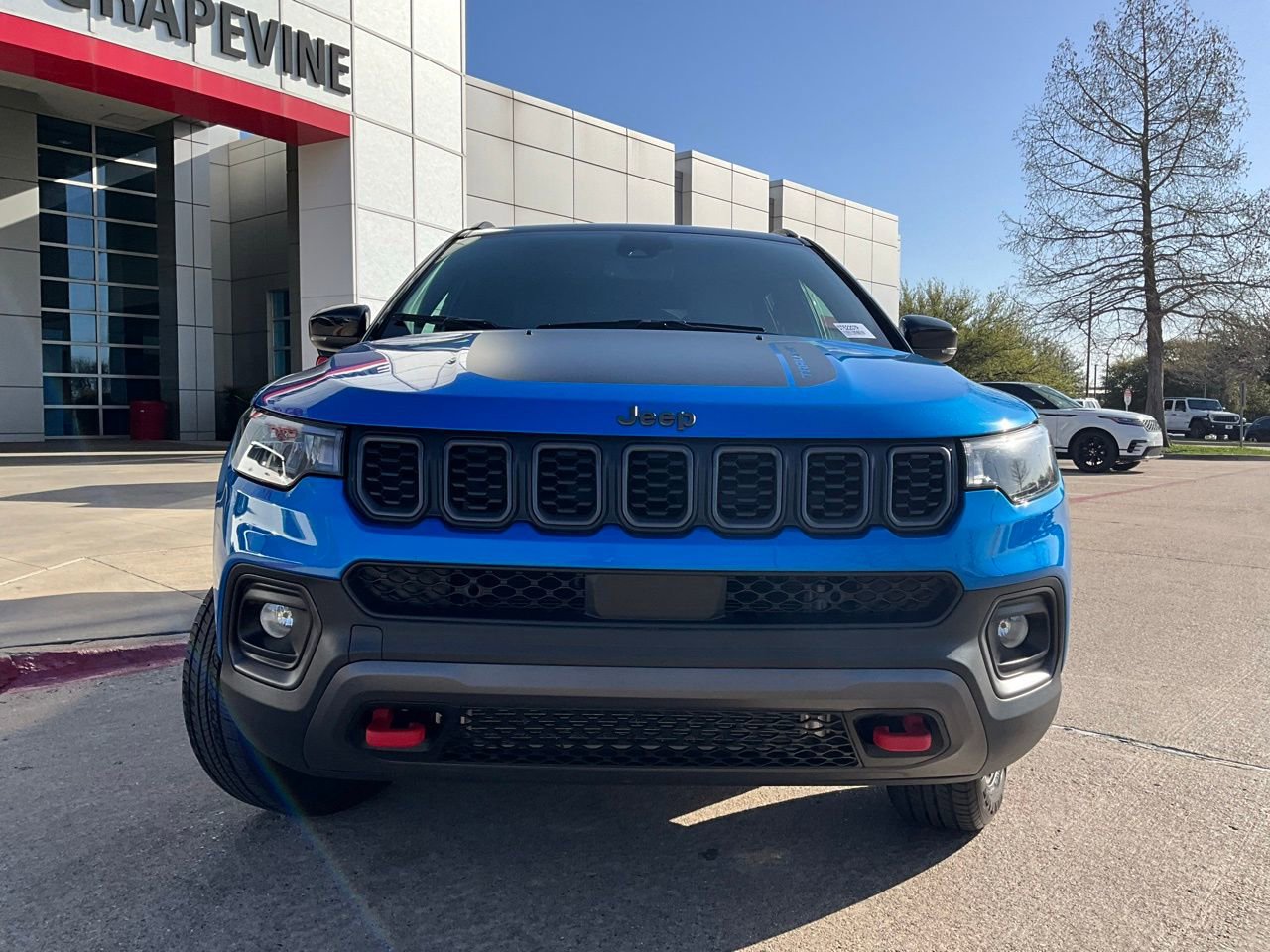 Used 2025 Jeep Compass Trailhawk w/ Trailer Tow Group image 3
