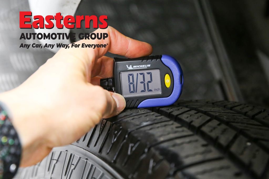 Used 2019 Chevrolet Express 2500 w/ Driver Convenience Package image 26