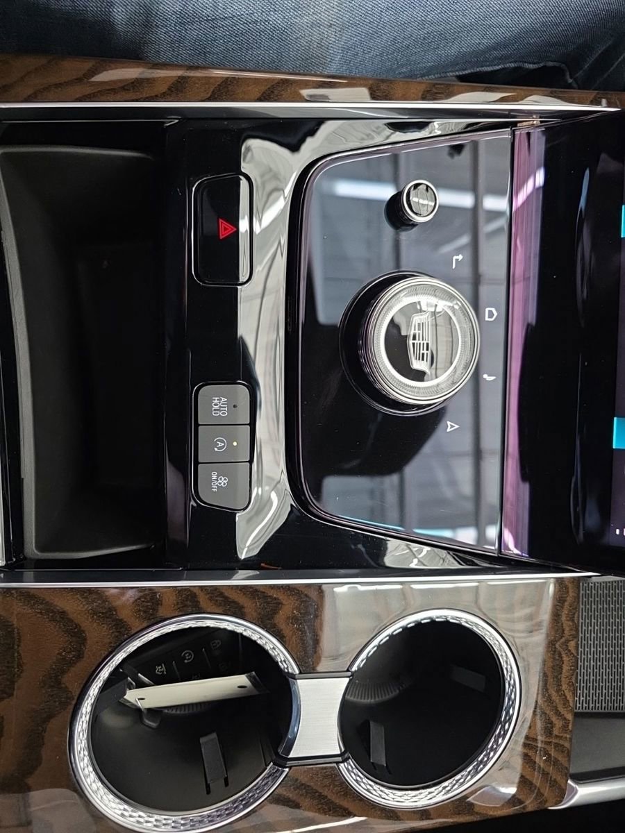 Used 2025 Cadillac Escalade Sport Platinum image 42