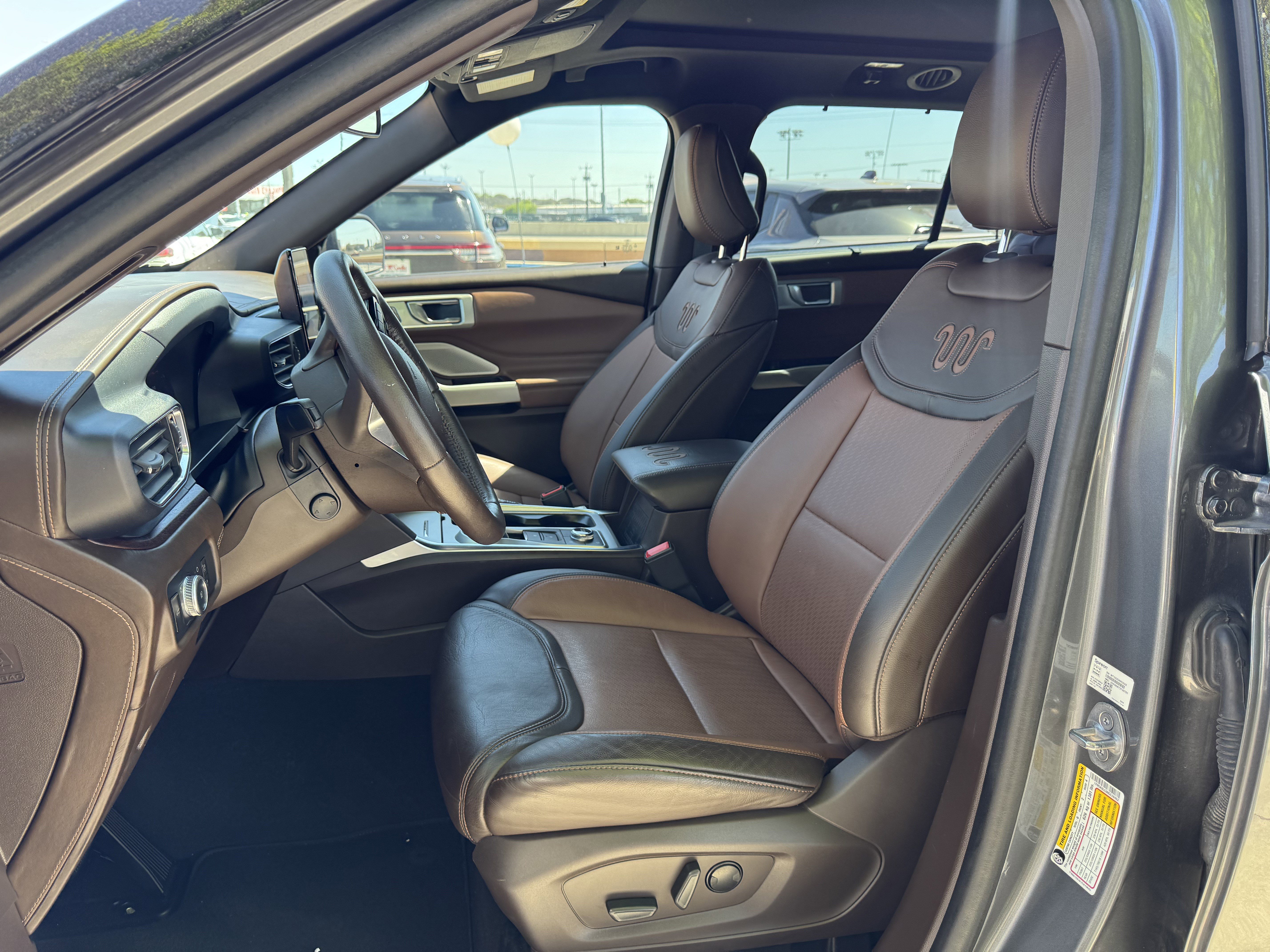 Certified 2022 Ford Explorer King Ranch w/ Technology Package image 18
