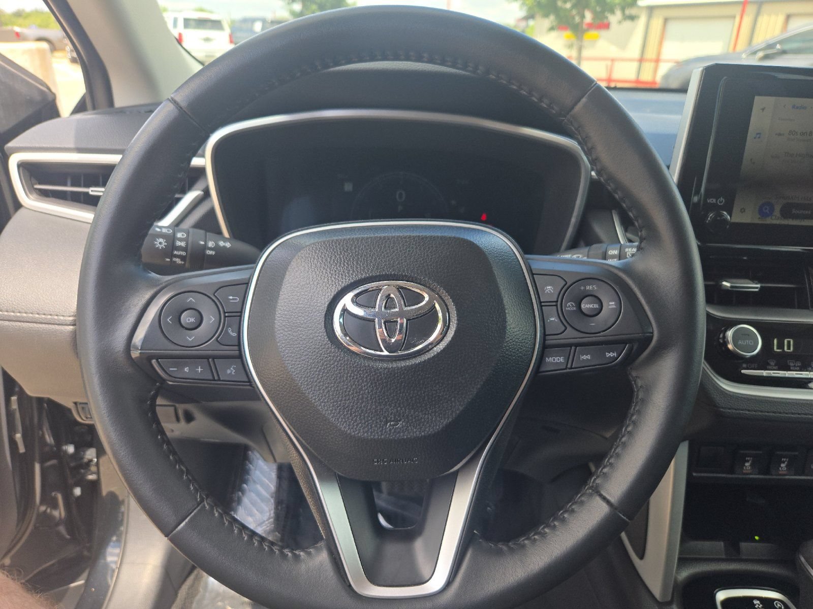 Certified 2025 Toyota Corolla Cross XLE FWD image 21