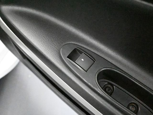 Used 2009 Chevrolet HHR LS image 34