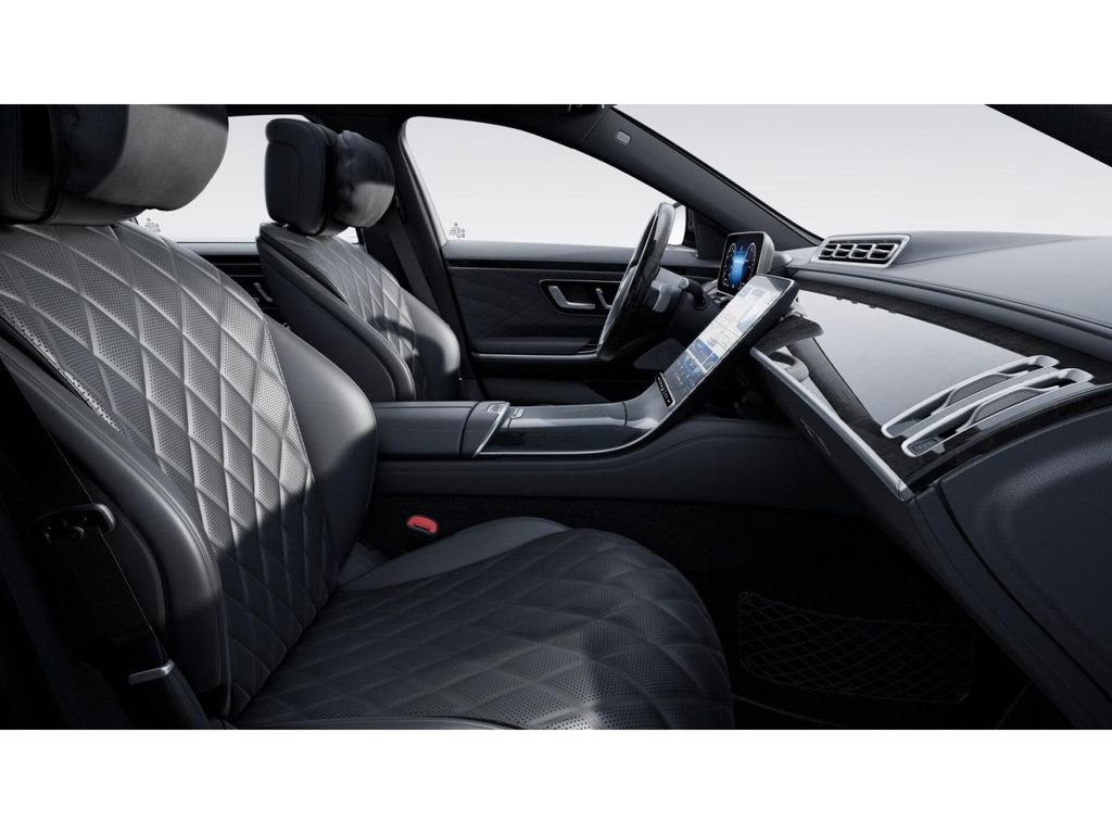 New 2025 Mercedes-Benz S 580e 4MATIC Sedan image 4