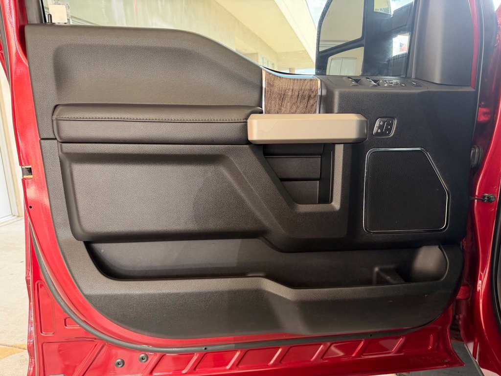Used 2019 Ford F350 Lariat w/ Lariat Ultimate Package AWD/4WD image 42
