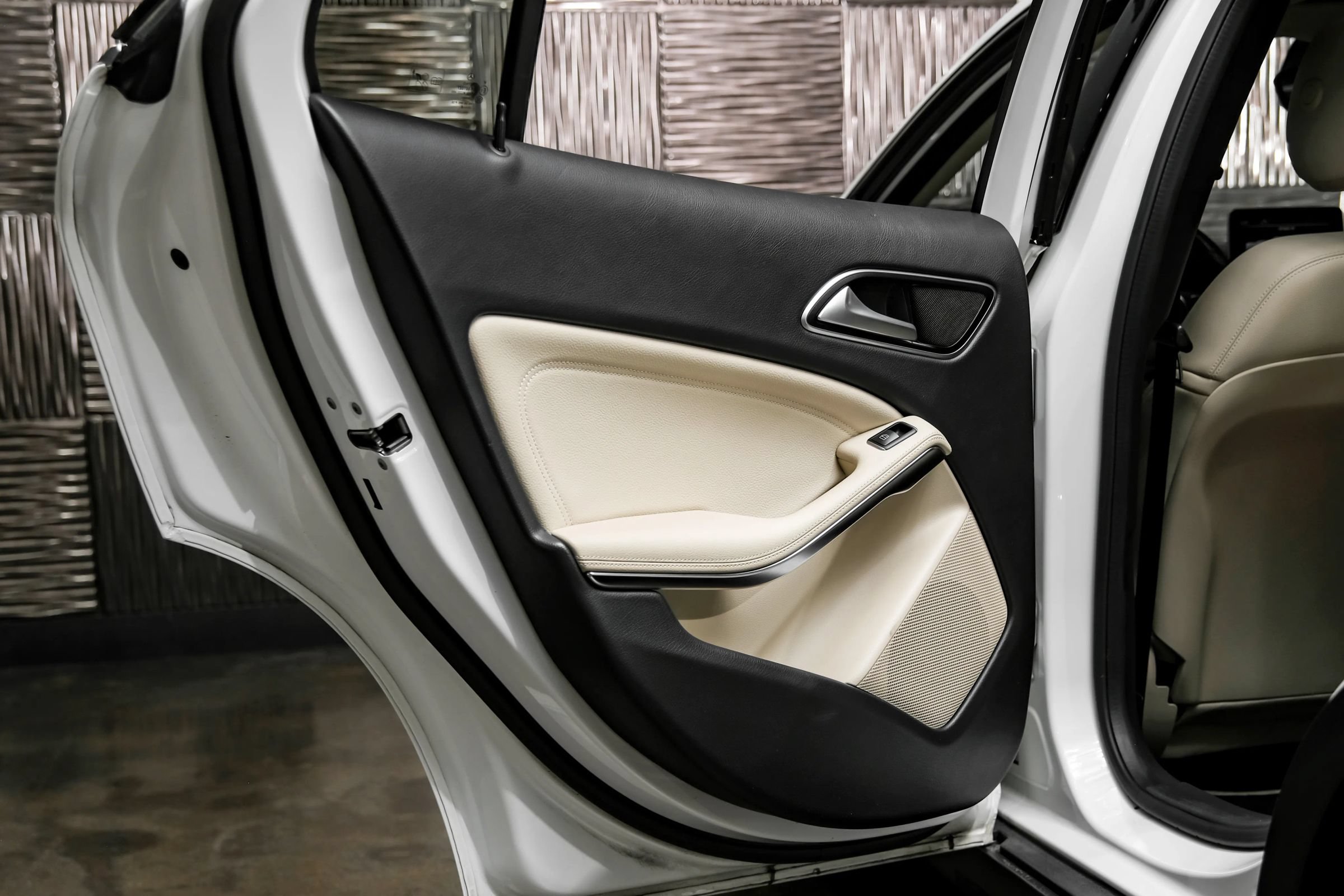 Used 2019 Mercedes-Benz GLA 250 image 42