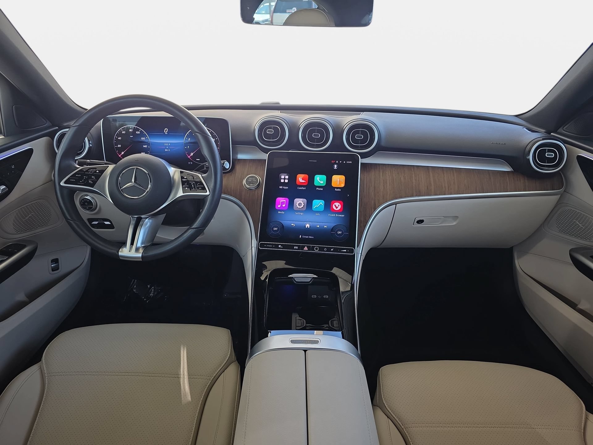 Used 2025 Mercedes-Benz C 300 Sedan image 9