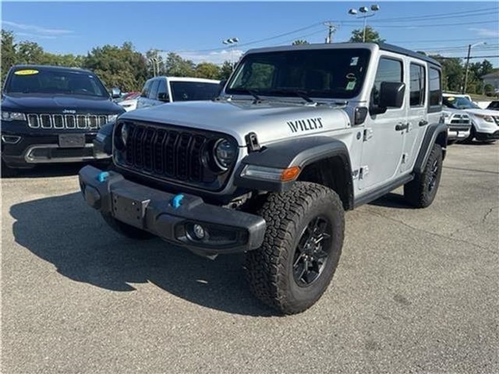Used 2024 Jeep Wrangler Unlimited AWD/4WD image 46