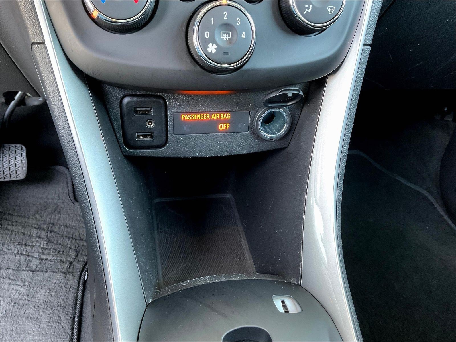 Used 2022 Chevrolet Trax LT w/ LT Convenience Package AWD/4WD image 15