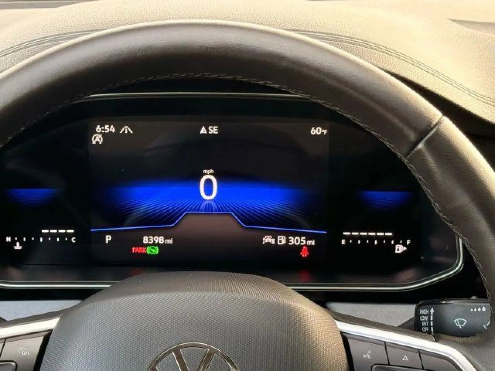 Used 2025 Volkswagen Jetta SE image 34