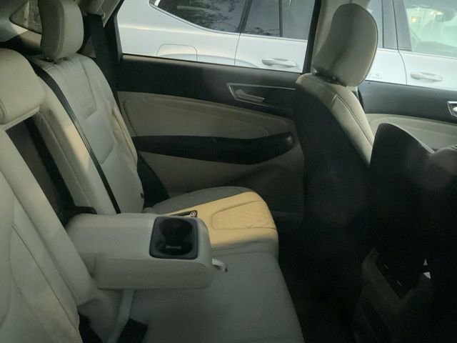 Used 2023 Ford Edge Titanium image 5