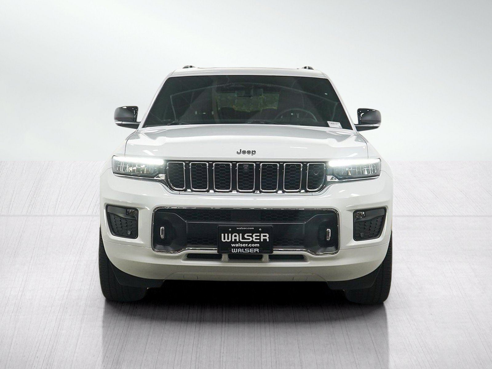 Used 2021 Jeep Grand Cherokee L Overland w/ Advanced Protech Group III AWD/4WD image 8