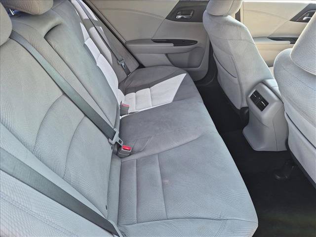 Used 2017 Honda Accord EX image 19