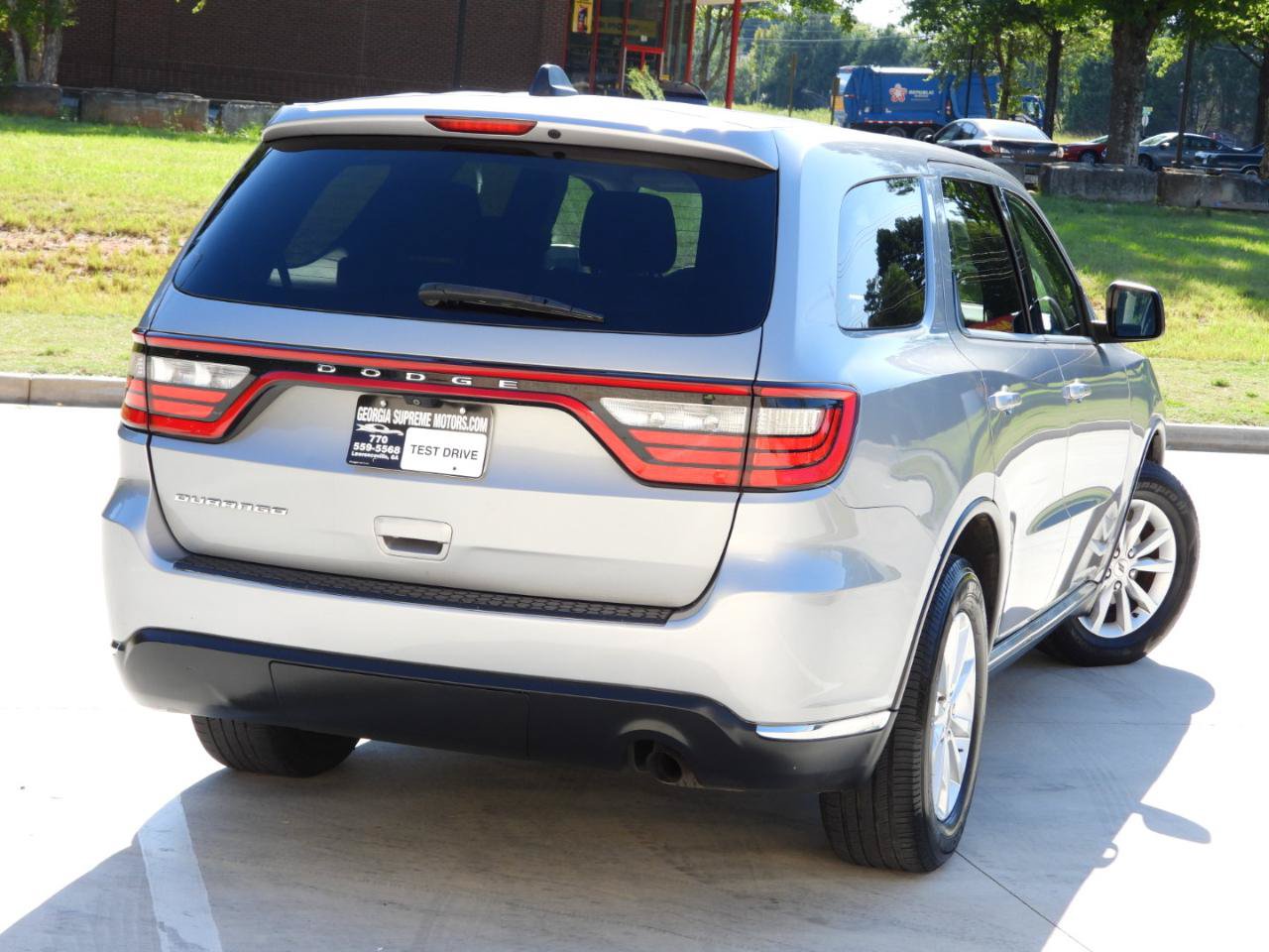Used 2018 Dodge Durango SXT w/ 3rd Row Seating Group RWD image 9