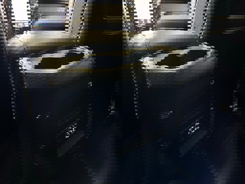 Used 2024 RAM 2500 Limited image 46