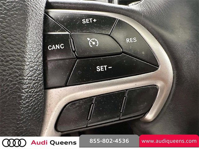 Used 2019 Jeep Grand Cherokee Altitude image 25