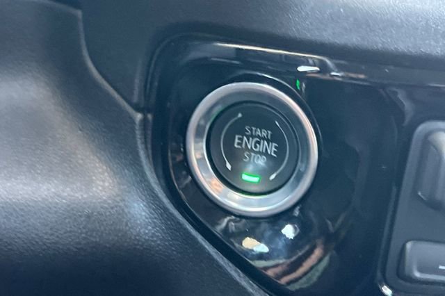 Used 2025 Chevrolet Silverado 2500 LT w/ Convenience Package AWD/4WD image 28