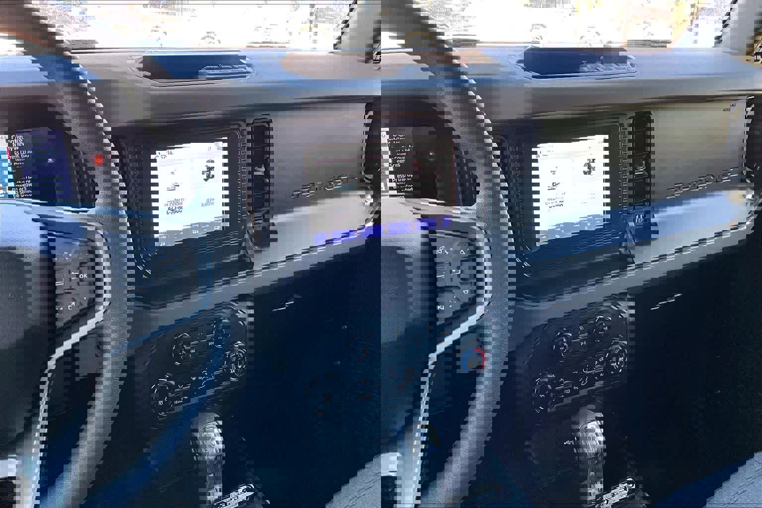 Used 2023 Ford Bronco Base image 6