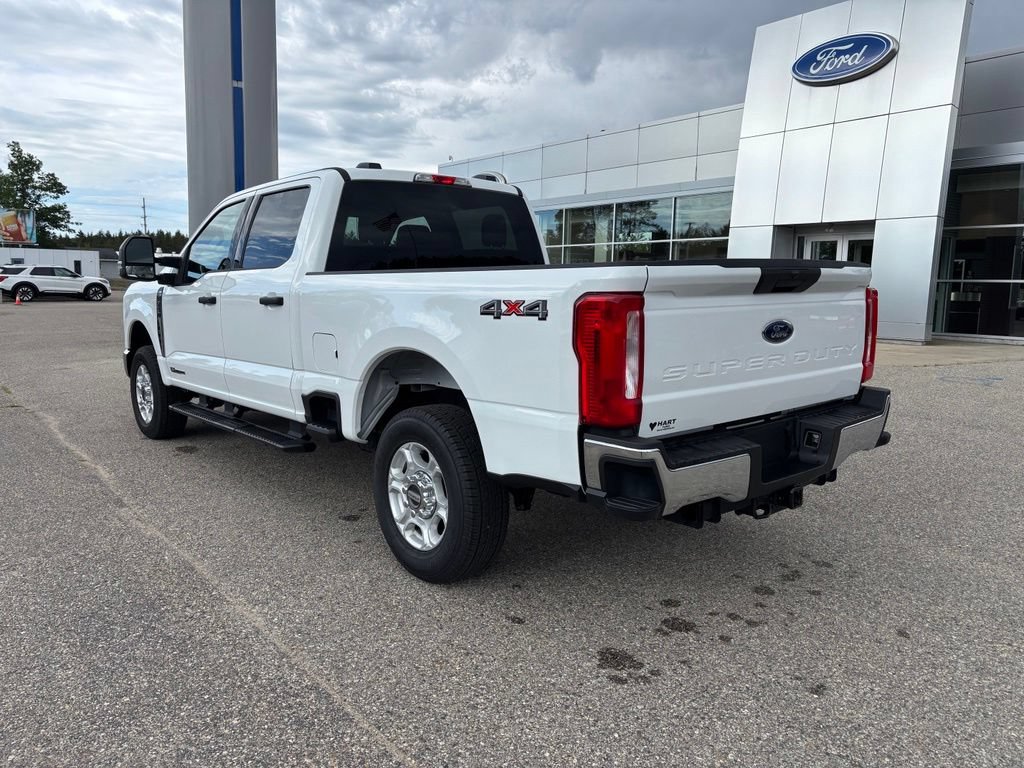 Used 2025 Ford F250 XLT AWD/4WD image 5