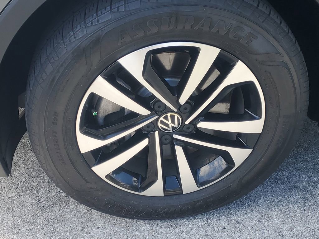 Used 2024 Volkswagen Tiguan S FWD image 4