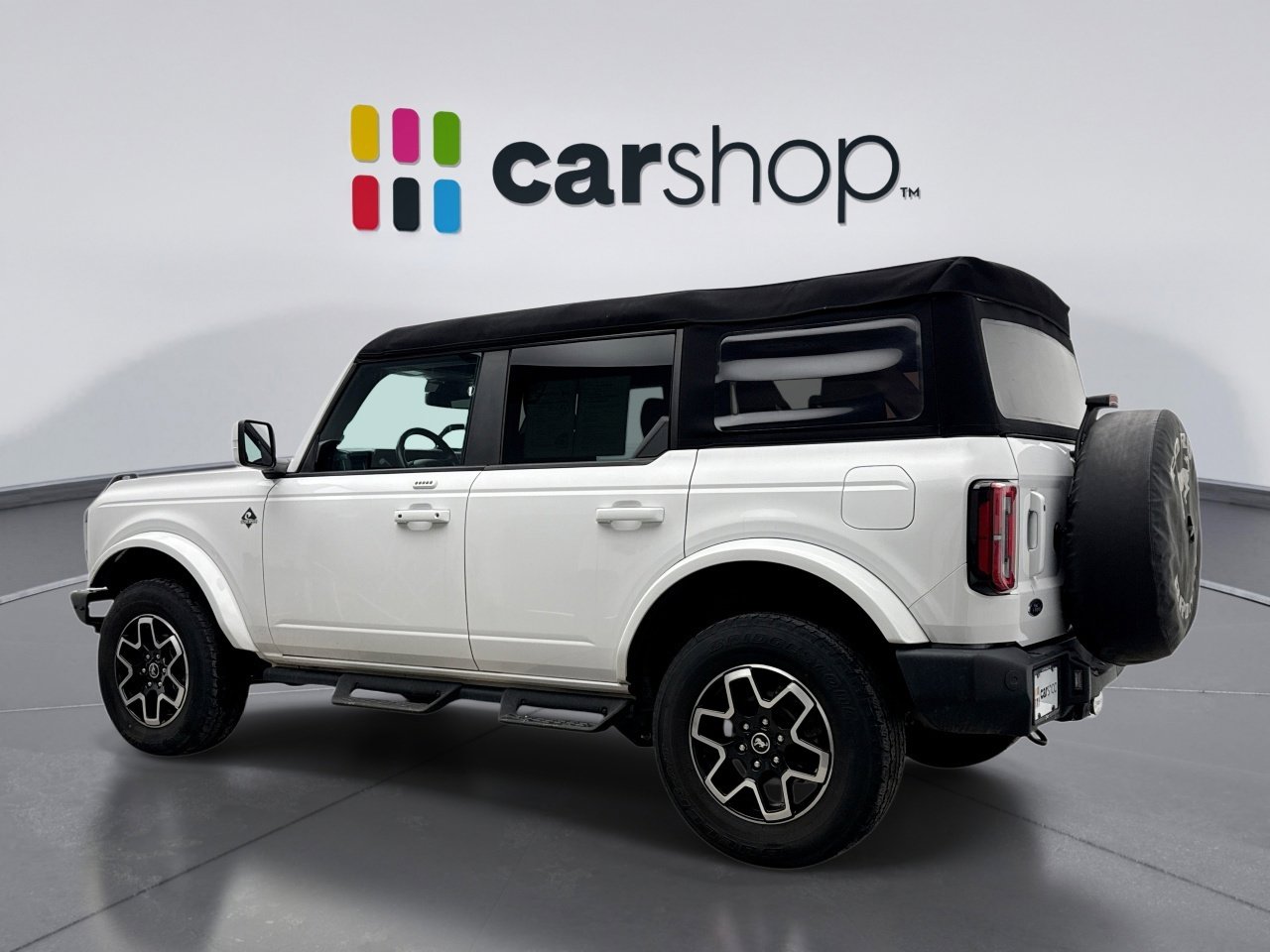 Used 2023 Ford Bronco Outer Banks image 3