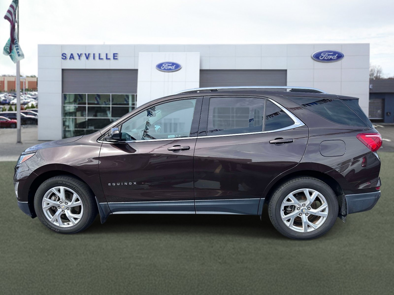 Used 2020 Chevrolet Equinox LT FWD image 2