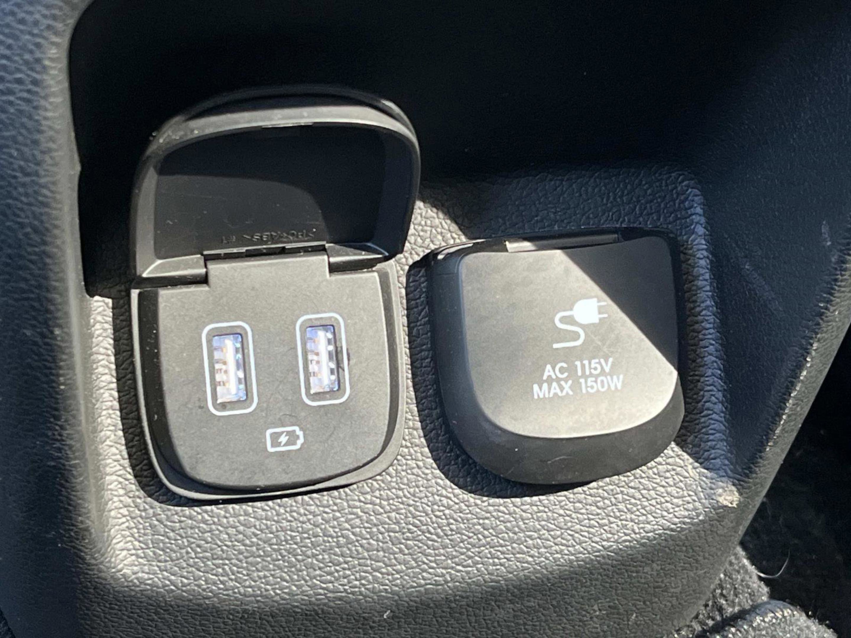 Used 2024 Genesis GV80 2.5T image 17