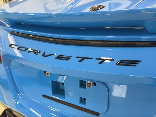 Used 2023 Chevrolet Corvette Stingray Premium Conv w/ Z51 Performance Package RWD image 9