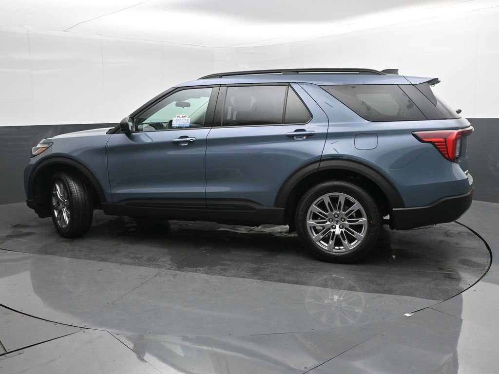 New 2026 Ford Explorer Active image 3