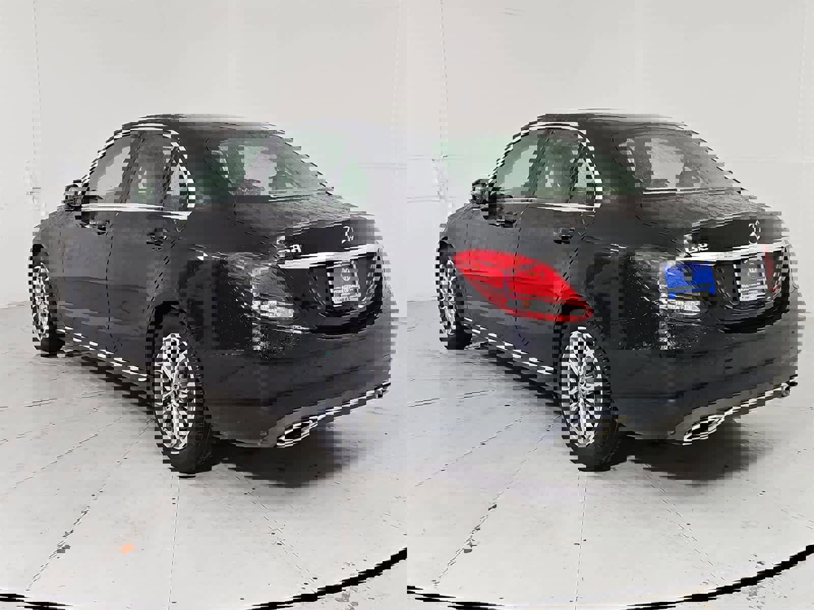 Used 2017 Mercedes-Benz C 300 Sedan image 4