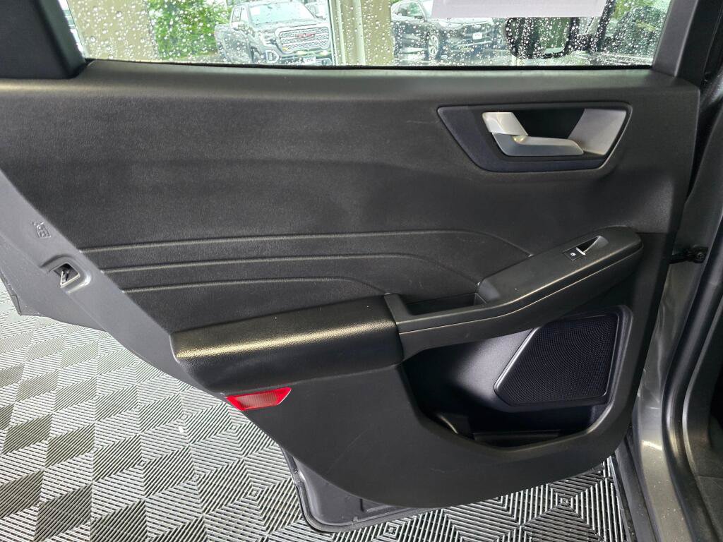 Used 2024 Ford Escape Platinum AWD/4WD image 36