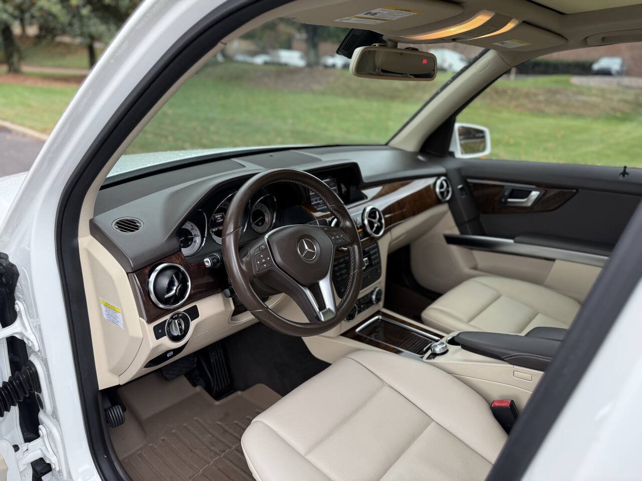 Used 2013 Mercedes-Benz GLK 350 4MATIC image 11