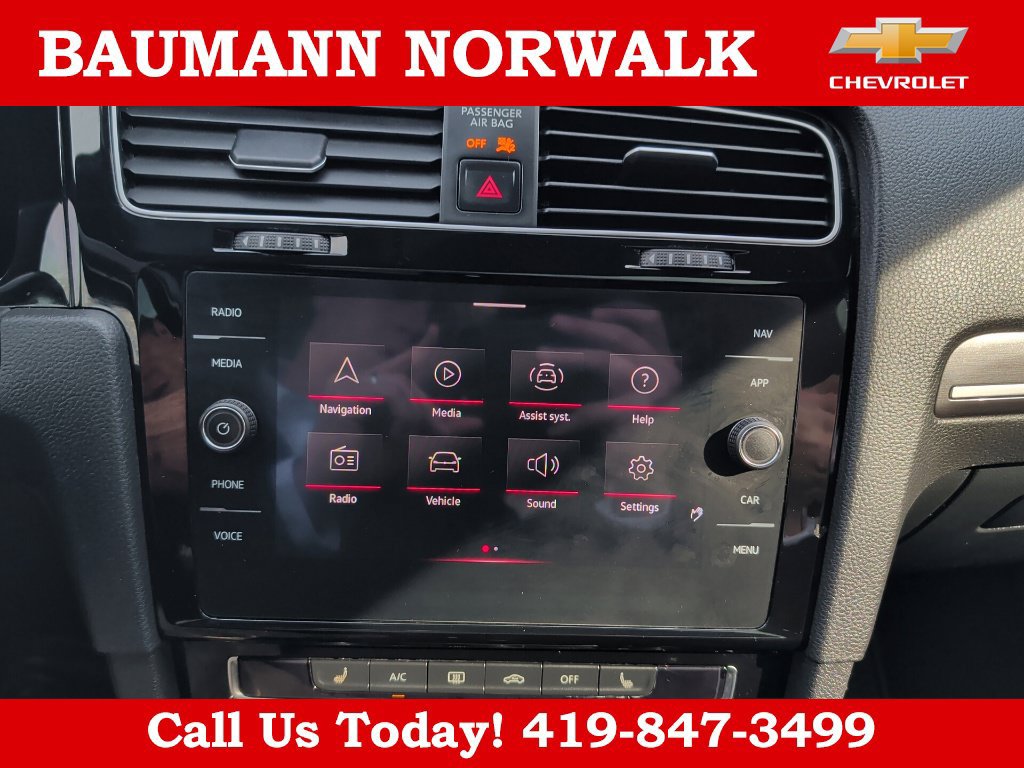 Used 2021 Volkswagen GTI SE FWD image 25