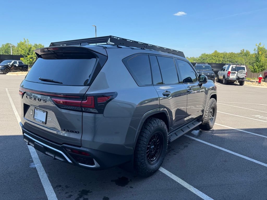 Used 2025 Lexus LX 600 F Sport w/ Accessory Package (2T) AWD/4WD image 8