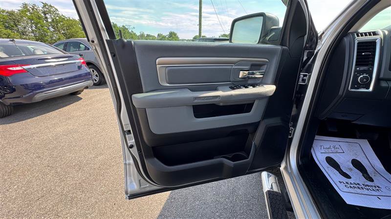 Used 2018 RAM 1500 Big Horn AWD/4WD image 34
