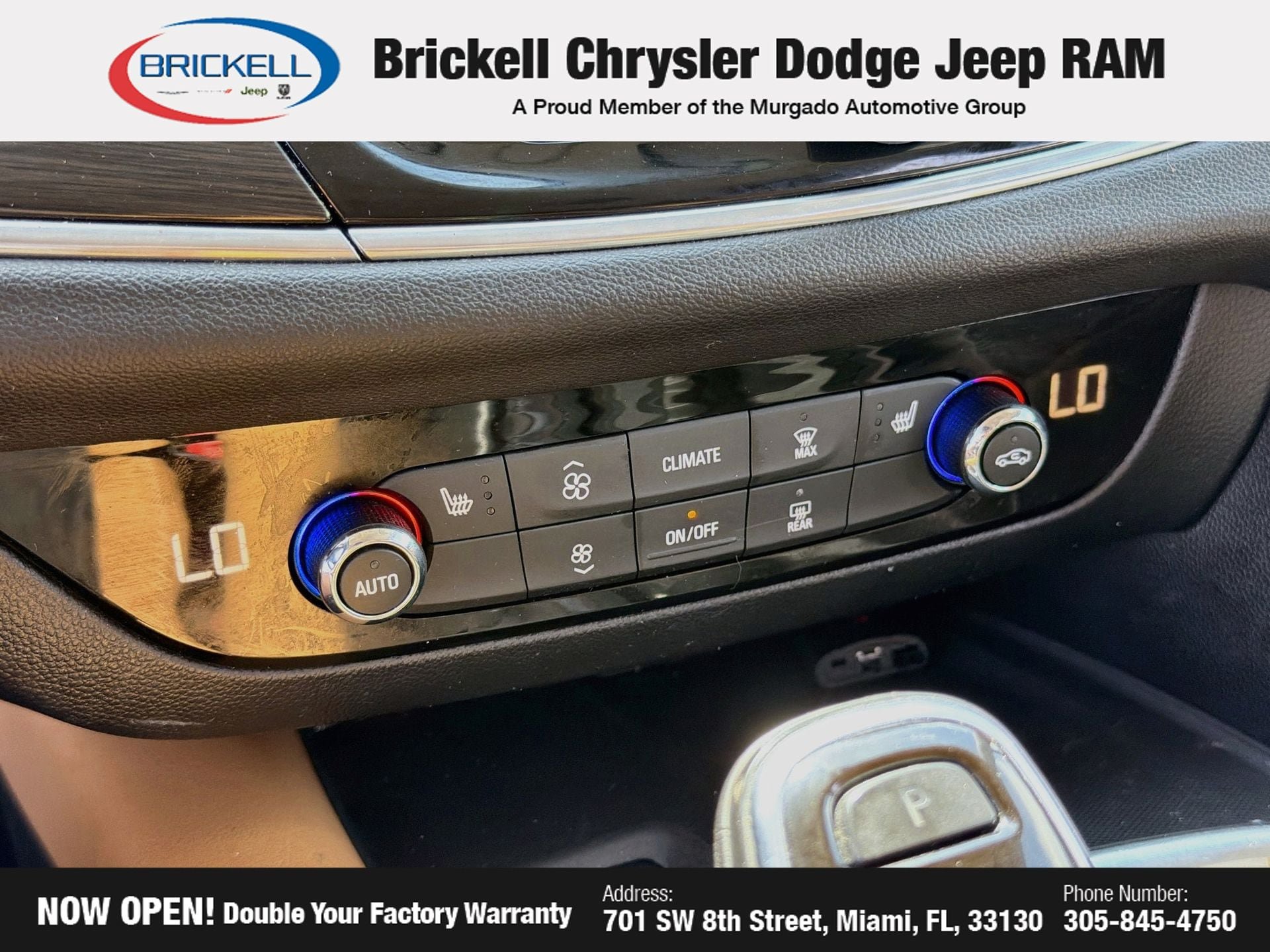 Used 2020 Buick Enclave Essence w/ LPO, Hit The Road Package FWD image 33