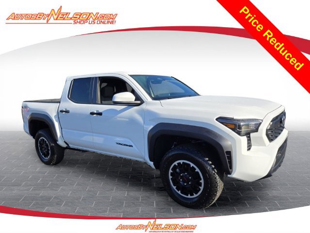 Used 2025 Toyota Tacoma TRD Off-Road AWD/4WD image 1