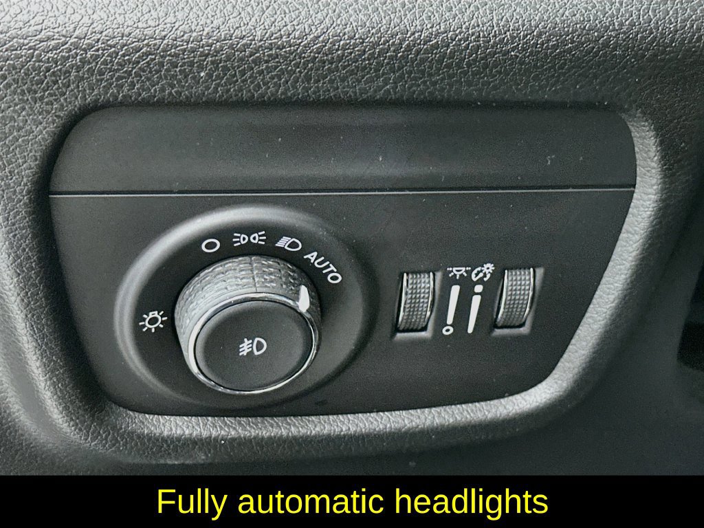 Used 2026 Jeep Grand Cherokee Limited AWD/4WD image 14