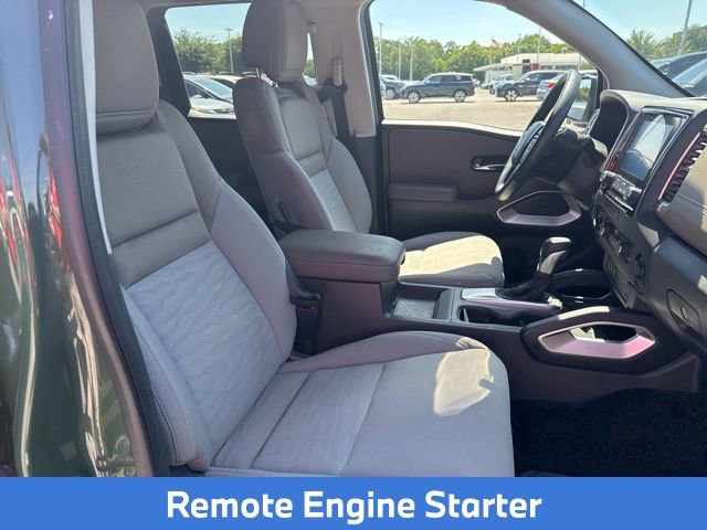Used 2024 Nissan Frontier SV w/ SV Convenience Package AWD/4WD image 12